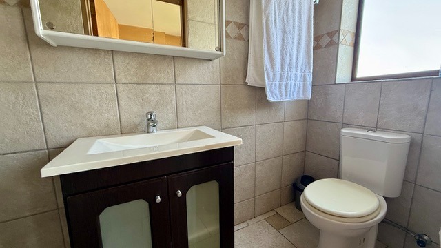 To Let 5 Bedroom Property for Rent in Sunset Beach Western Cape